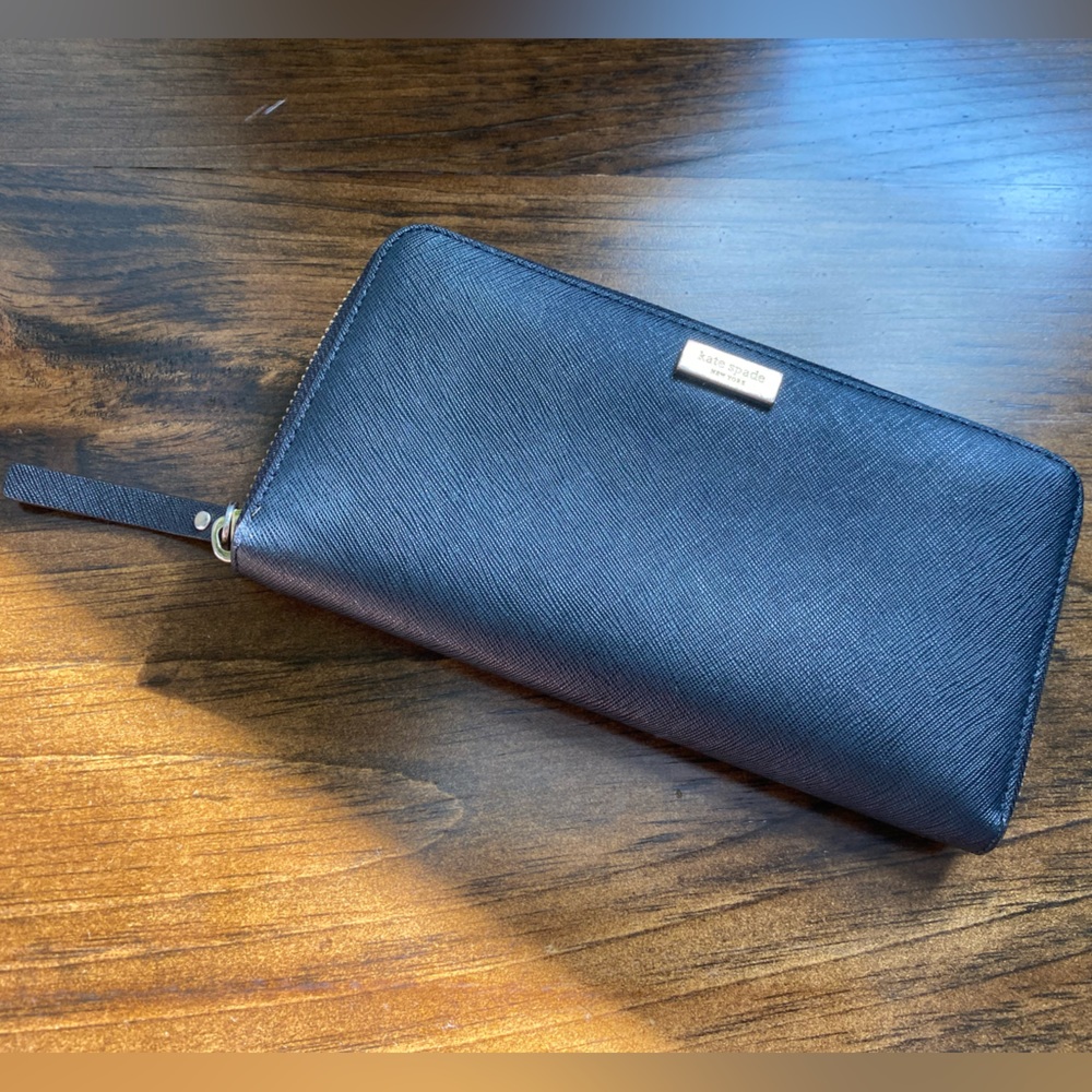 Kate Spade Wallet ♠️